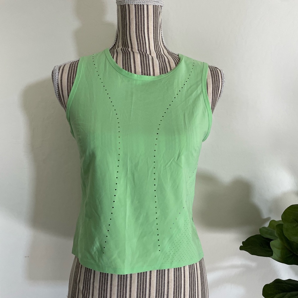 Lululemon Swift Ventilated Running Tank Top in Scream Green Light